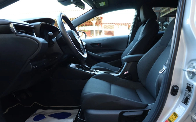 Toyota Corolla cena 79950 przebieg: 74400, rok produkcji 2019 z Rakoniewice małe 742